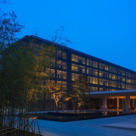 ザ ラールー チンタオ ホテル Yantaiqian エクステリア 写真